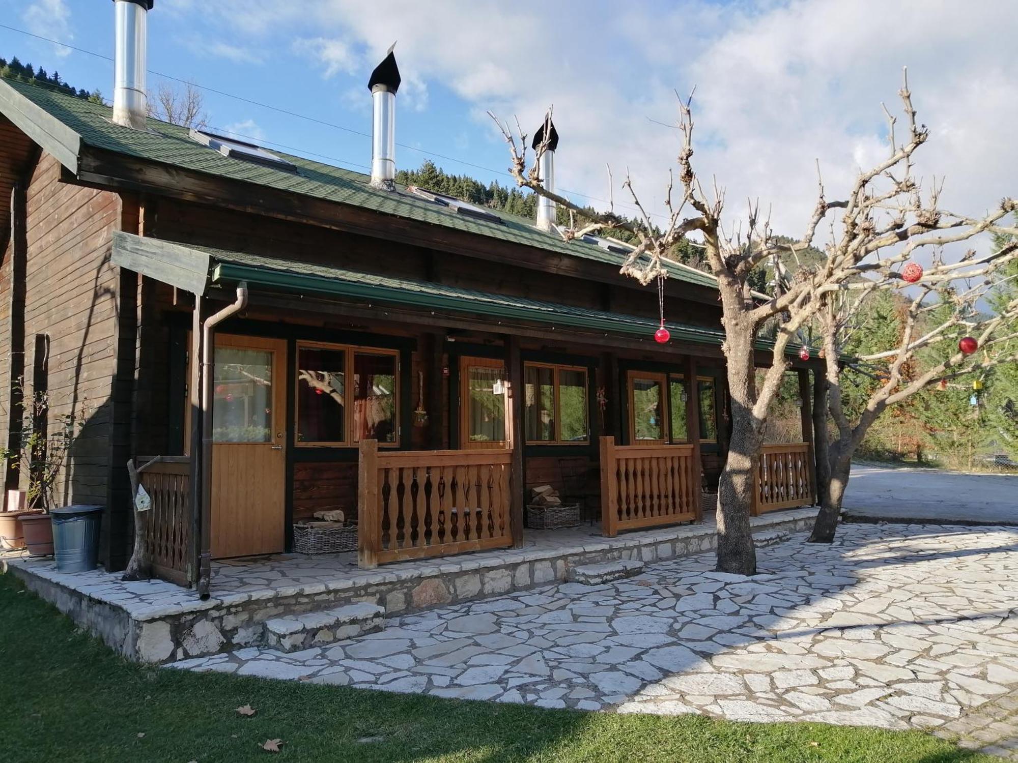 Agroktima Armonia Guest House Karpenísion Exterior foto