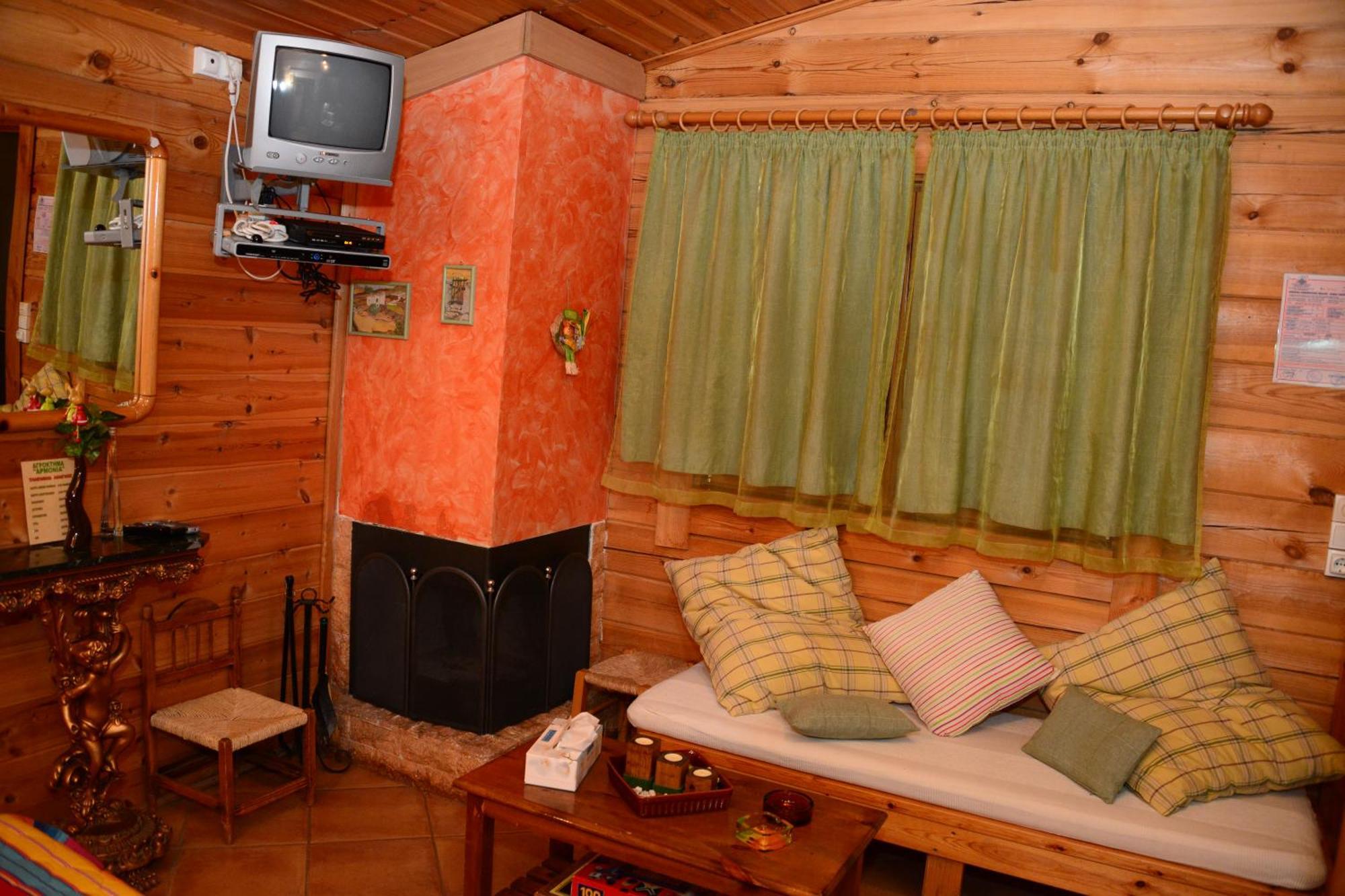 Agroktima Armonia Guest House Karpenísion Exterior foto